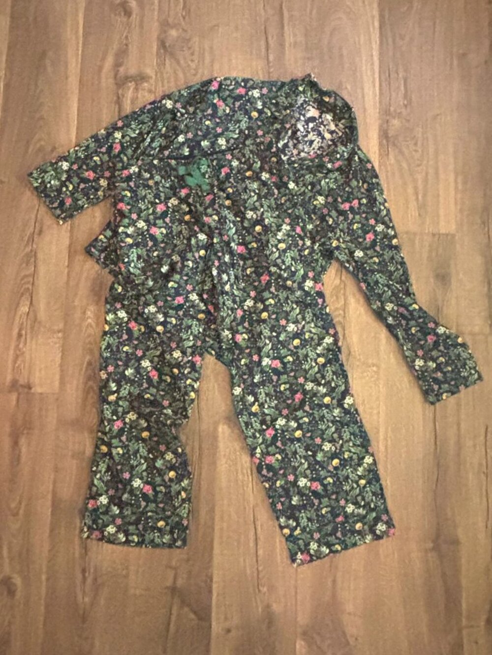 JCREW Cotton poplin long-sleeve pajama set in winter garden floral - Picture 4 of 9